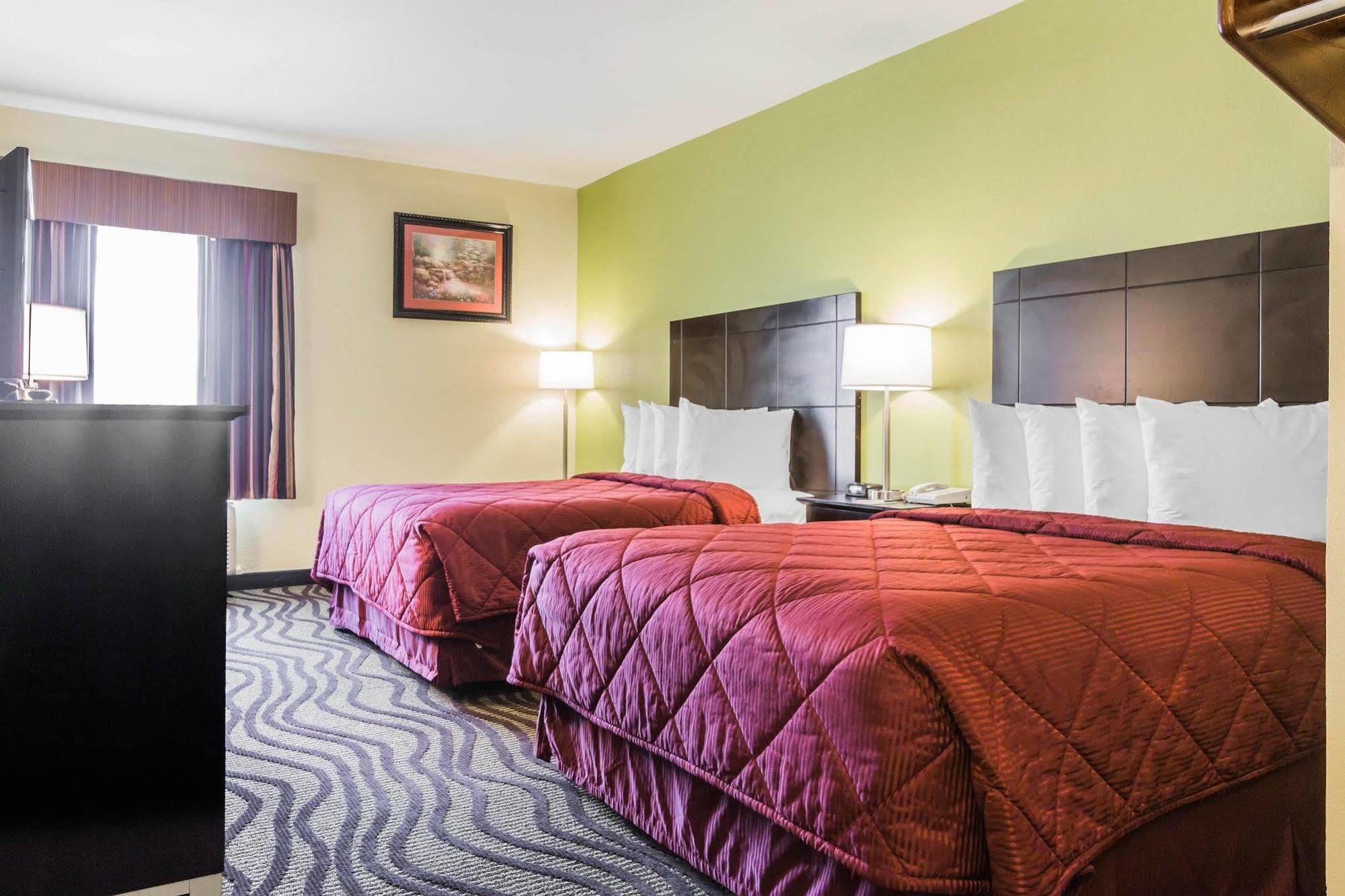Quality Inn & Suites North Монтгомери Экстерьер фото